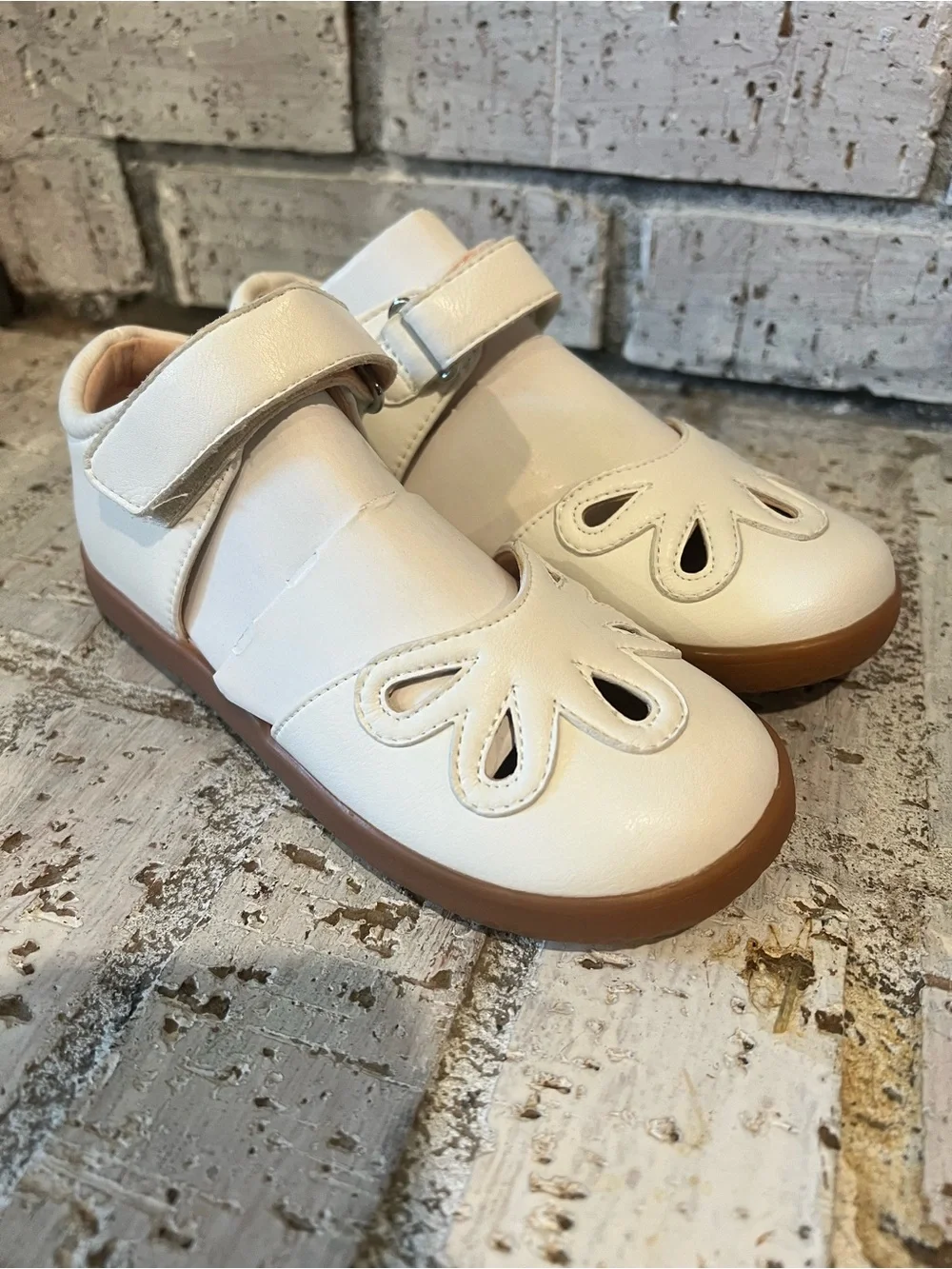 Livie & Luca Petal 2.0 Dew Drop White Girls Mary Jane Shoes with Flower Cutouts